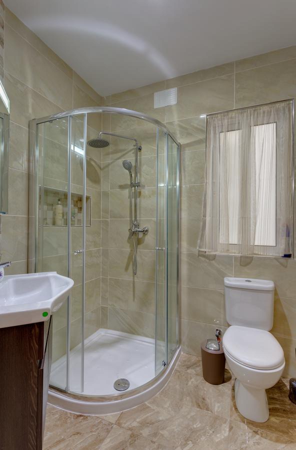 La Rive Apartment Sliema Exteriör bild